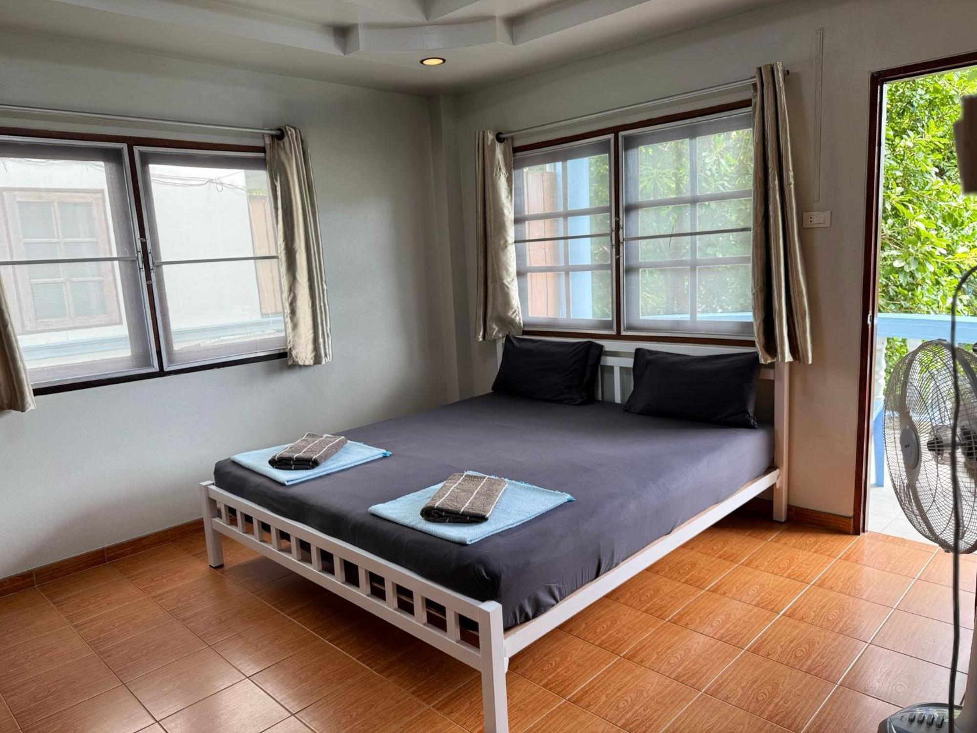 Tommy Aparthotel