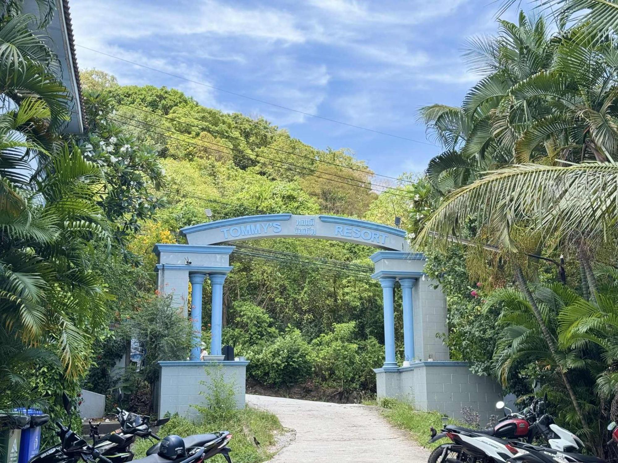 Tommy Koh Tao