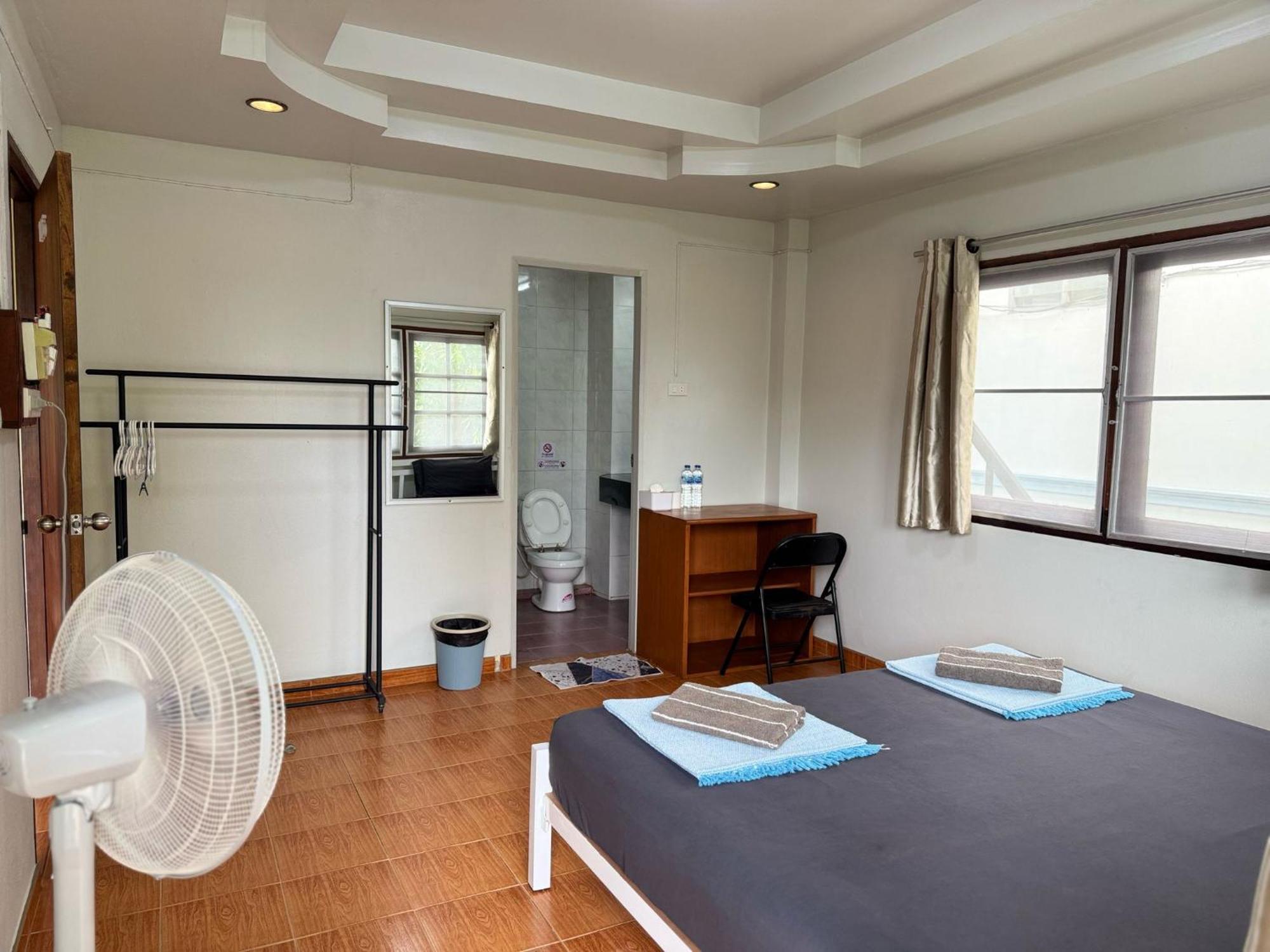 Tommy Aparthotel